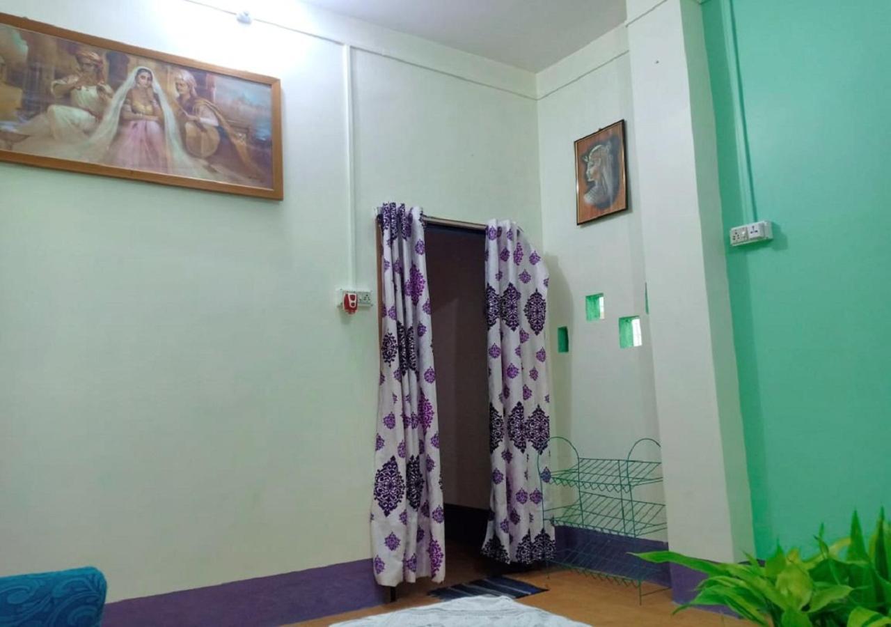 Dden Vennell Bnb -Metro Access- Kolkata Bagian luar foto
